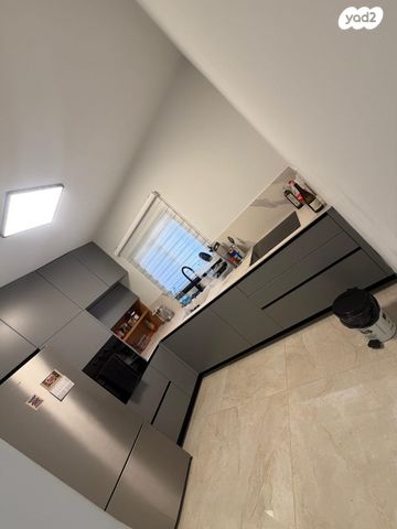 דירה, הרצל 3, שיכון חדש, אזור