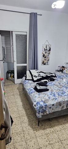 דירה, קרייתי 18, לב העיר, בת ים