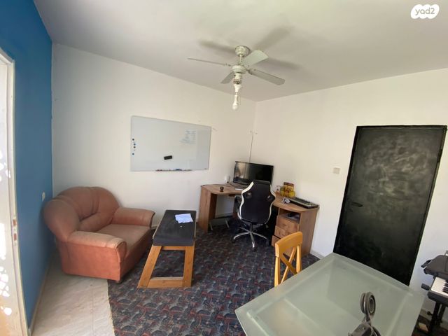 דו משפחתי, עין עופרים 1, המעיינות, מצפה רמון