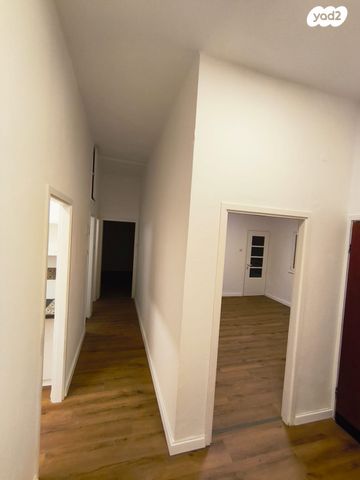 דירה, בר גיורא 20, הדר עליון, חיפה