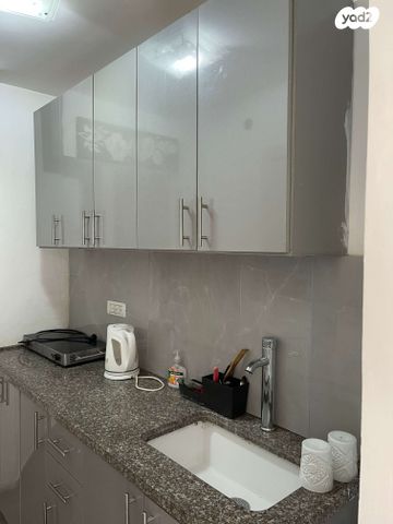 יחידת דיור, וילהלם רנטגן 13, רובע ט"ו, אשדוד