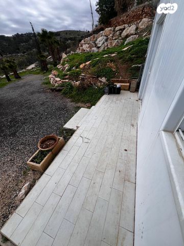 דירה, נחל אוג 1, עלמון, עלמון