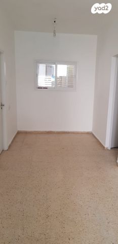 דירה, הרמן צבי שפירא 54, המרכז השקט / מרכז העיר, פתח תקווה