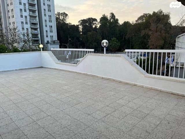 גג/ פנטהאוז, בניהו 41, רמת השקמה, רמת גן