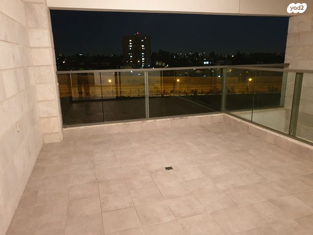 דירה, יצחק שמיר 15, רמת הדר, גבעת שמואל