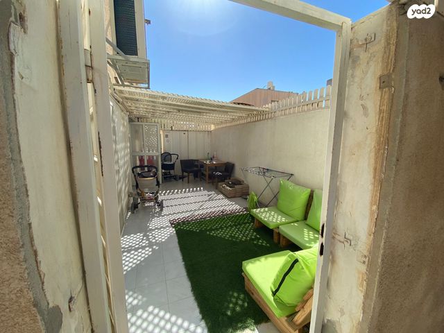 דו משפחתי, עין עופרים 1, המעיינות, מצפה רמון