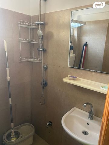 דירה, שמעון בר גיורא 5, שכונה ד', באר שבע