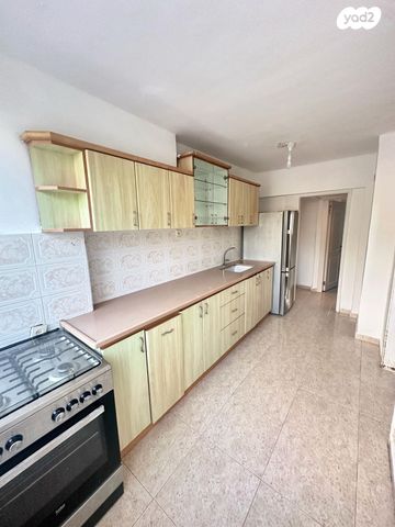 דירה, הרב הרצוג 10, קרית וולפסון, עכו