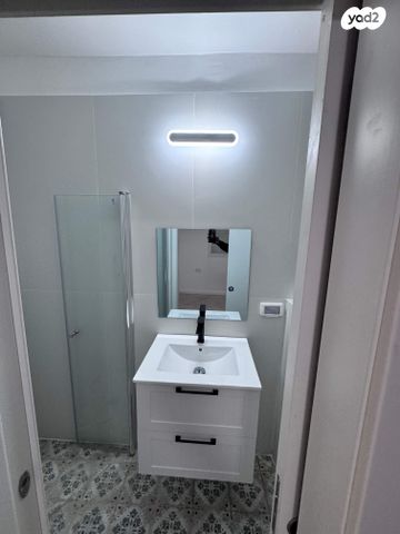 דירת גן, האיריסים 3, בני עי''ש, בני עי"ש