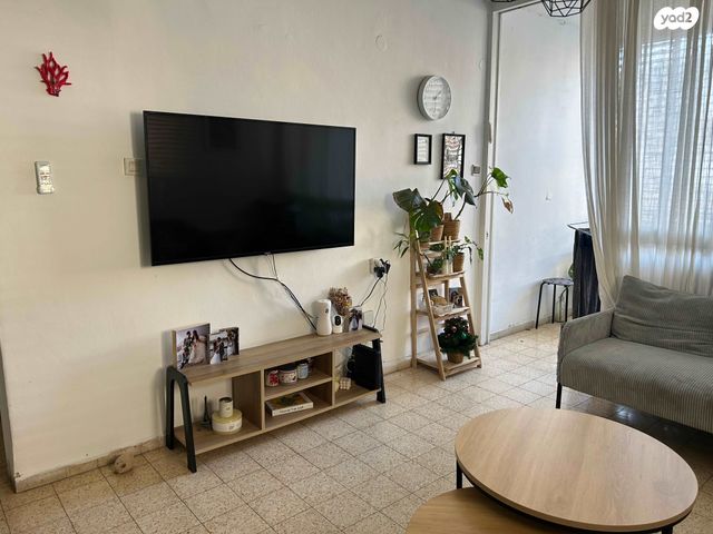 קרן היסוד 22