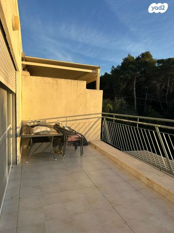 דירה, דוד פינסקי 35, כבירים, חיפה