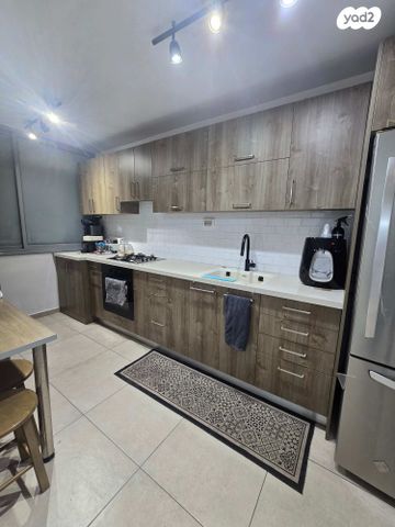 דירה, אנשי בראשית 4, רמתיים, הוד השרון