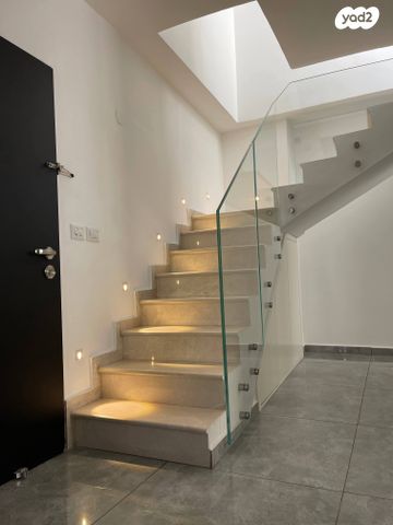 גג/ פנטהאוז, אלי כהן 28, נאות רחל, חולון