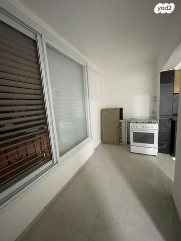 דירה, הרב אברהם הלל 5, ויצמן, רמלה