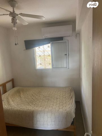 דירה, שמעון בר גיורא 5, שכונה ד', באר שבע