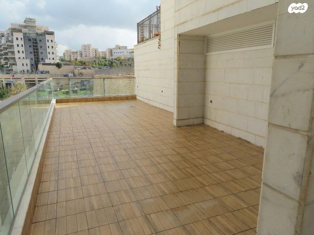 דירה, אלון 4, החורש, חריש