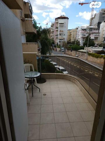 דירה, יחיאל מיכל פינס 30, מחנה יהודה, פתח תקווה