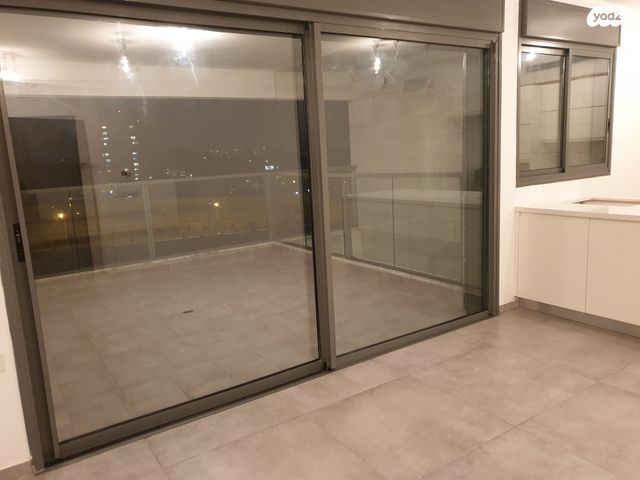 דירה, יצחק שמיר 15, רמת הדר, גבעת שמואל