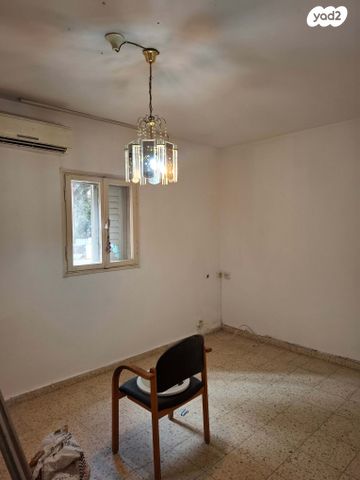 דירה, הבנים 2, ג' / מרכז מזרח העיר, רחובות