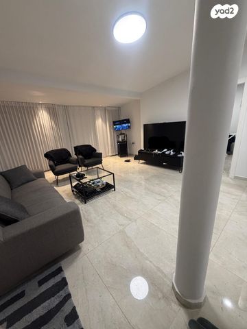 דירה, הרצל 3, שיכון חדש, אזור