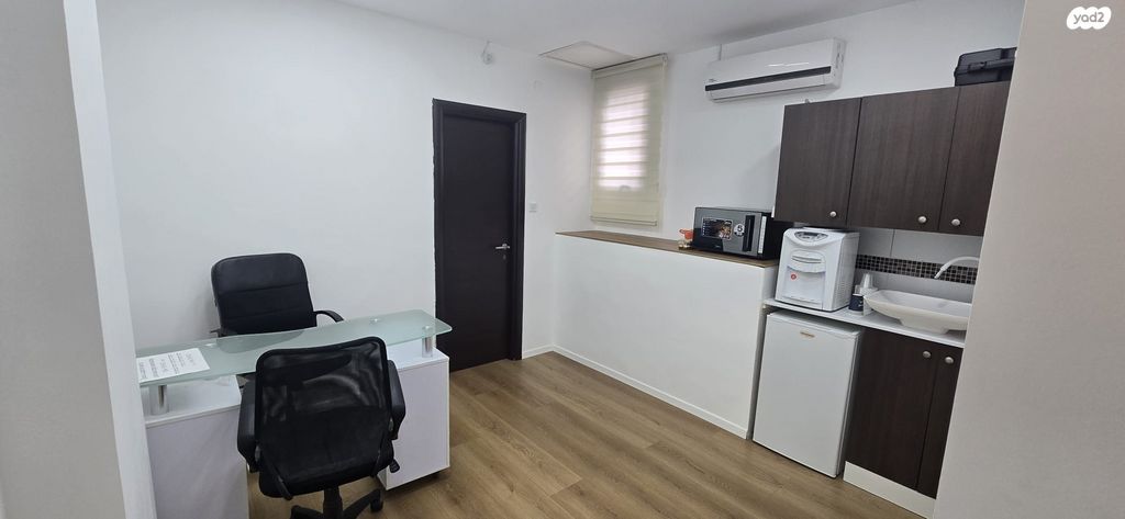 חנויות/ שטח מסחרי, אברבנאל 4, רמב"ם, ראשון לציון