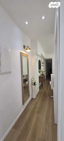 חנויות/ שטח מסחרי, אברבנאל 4, רמב"ם, ראשון לציון