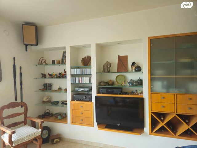 גג/ פנטהאוז, הקשת, כבירים, חיפה