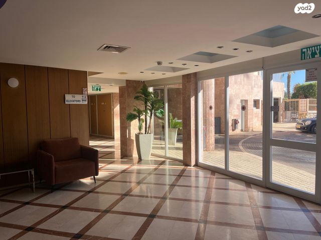 דירה, אבני חן, אילת