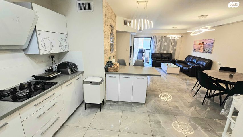 דירה, הגלעד, קרית השרון, נתניה