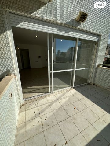 דירה, בורוכוב, גבעתיים