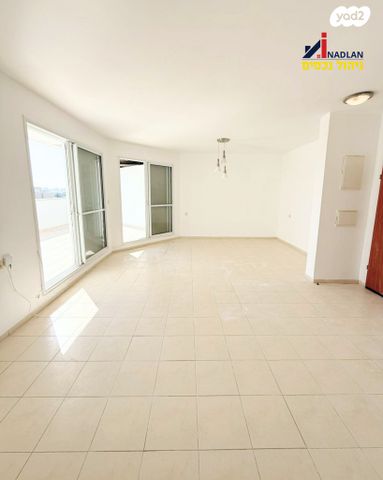 גג/ פנטהאוז, הכרמל 19, היובל, אור עקיבא