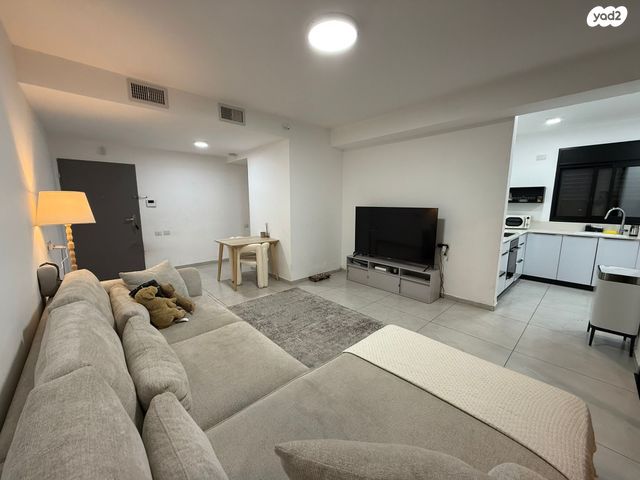 דירה, שדרות ירושלים, מרכז העיר, סביניה, הוותיקה, קרית ביאליק