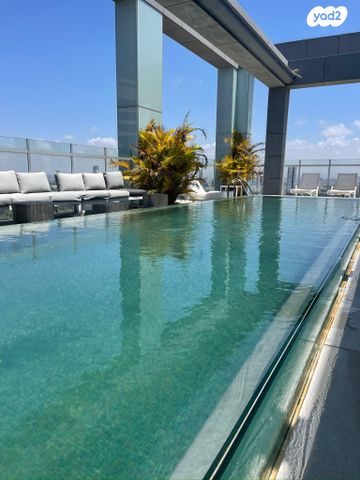 גג/ פנטהאוז, ניסים אלוני 12, צמרות איילון, פארק צמרת, תל אביב יפו