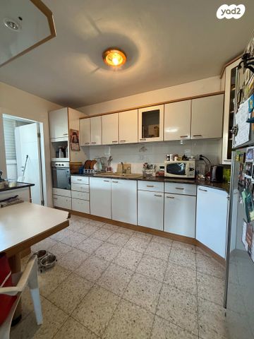 דירה, עיינות, עינות, ערד