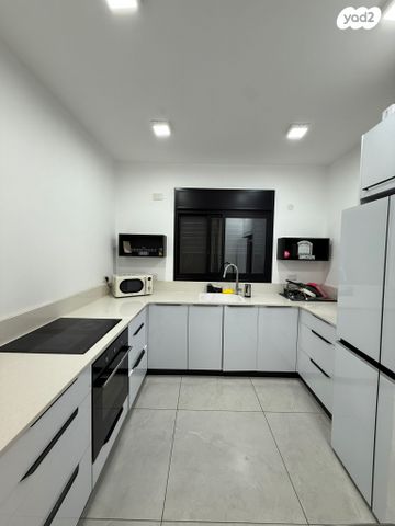 דירה, שדרות ירושלים, מרכז העיר, סביניה, הוותיקה, קרית ביאליק