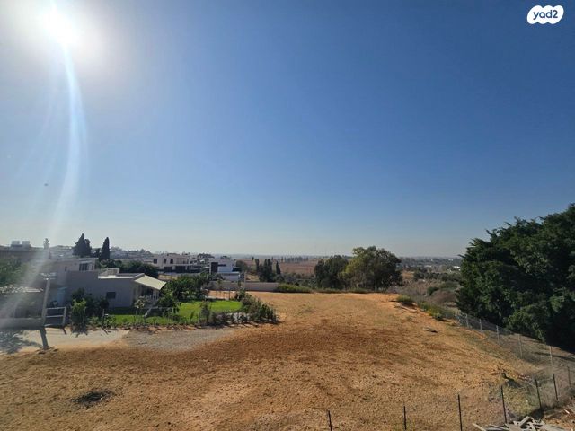 בית פרטי/ קוטג', טירת שלום, נס ציונה