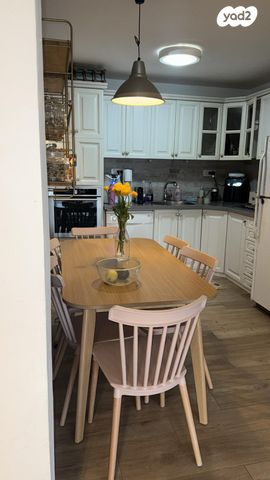 דירה, הר מירון, נווה ישראל, הרצליה