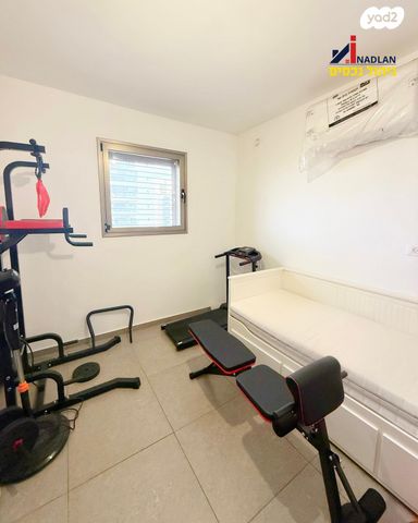 דירה, הר סיני, היובל, אור עקיבא