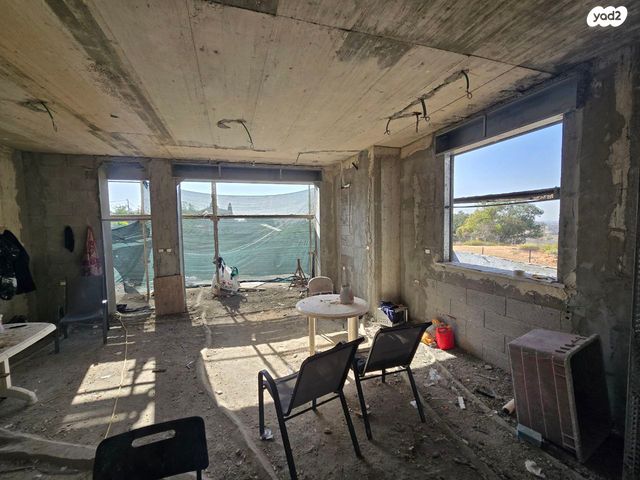 בית פרטי/ קוטג', טירת שלום, נס ציונה