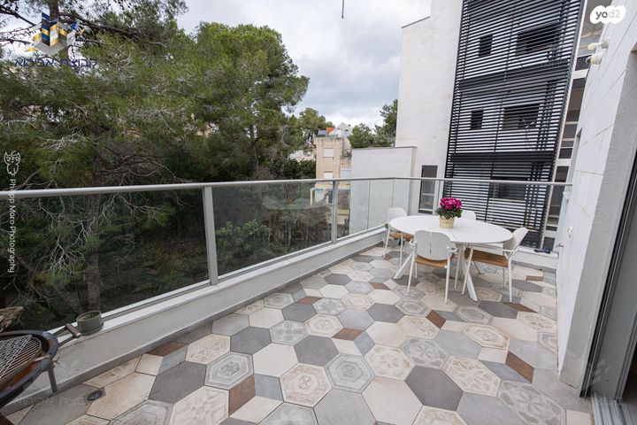 גג/ פנטהאוז, חיפה