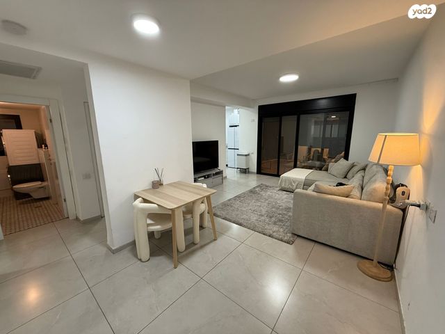 דירה, שדרות ירושלים, מרכז העיר, סביניה, הוותיקה, קרית ביאליק