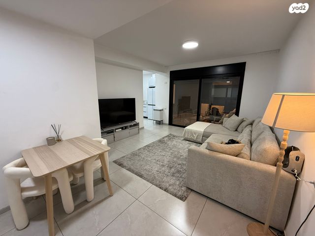 דירה, שדרות ירושלים, מרכז העיר, סביניה, הוותיקה, קרית ביאליק