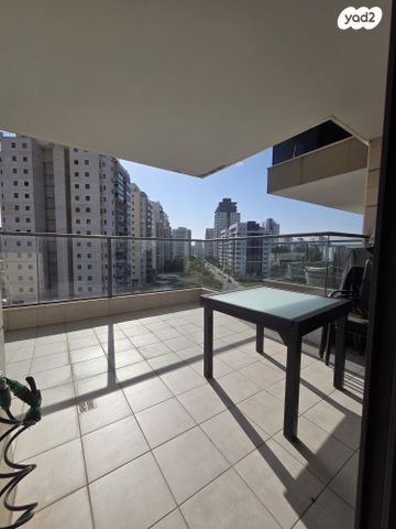 דירה, צמרות המושבה, באר יעקב