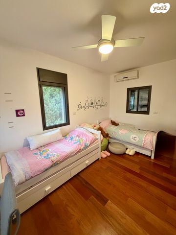 דירה, הצוללת דקר, חיפה