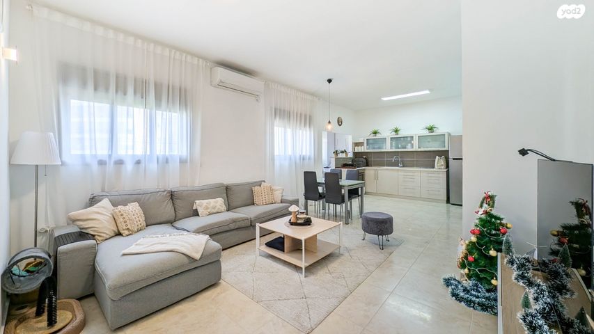 דירה, א.ד. גורדון, מוצקין הותיקה, קרית מוצקין