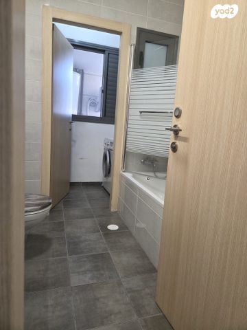 דירה, צמרות המושבה, באר יעקב