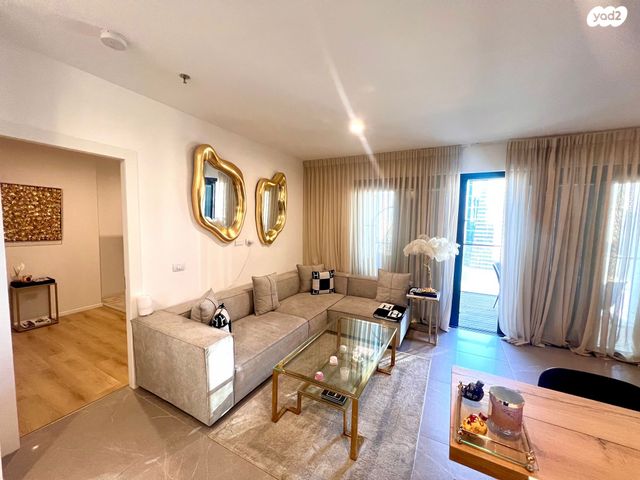 דירה, ניסים אלוני 2, צמרות איילון, פארק צמרת, תל אביב יפו