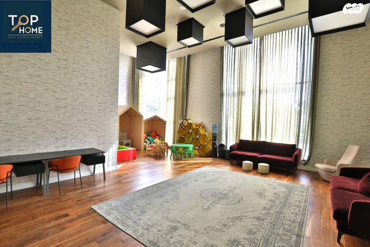 דירה, אהוד מנור, עיר ימים, נתניה