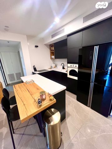 דירה, ניסים אלוני 2, צמרות איילון, פארק צמרת, תל אביב יפו