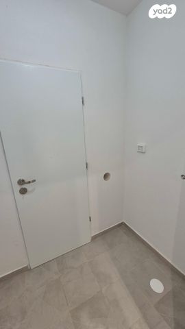 דירת גן, גני אביב, לוד